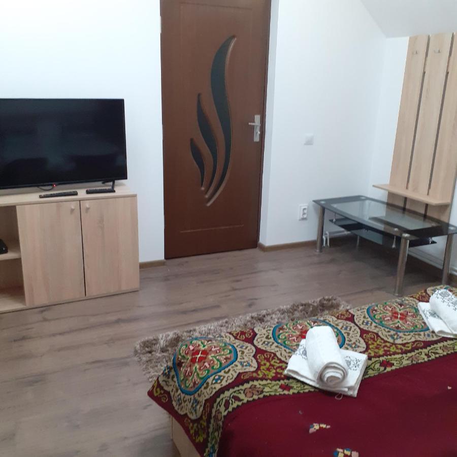 Pensiunea Iulia Rod Εξωτερικό φωτογραφία